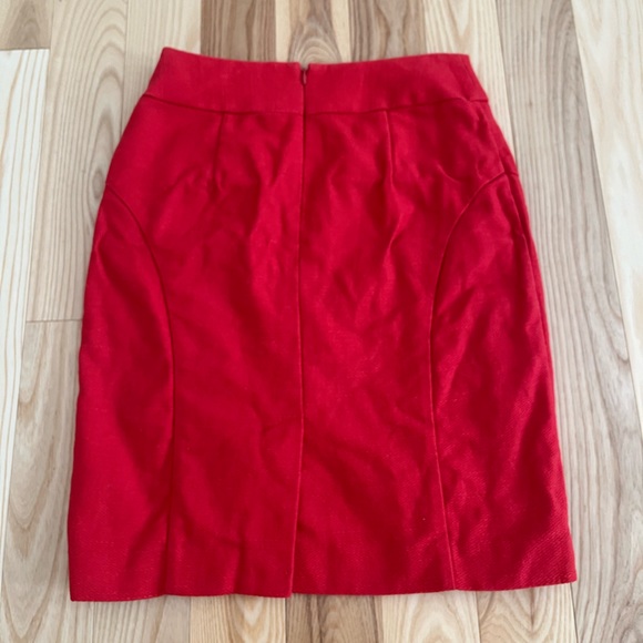 Red Banana Republic Skirt - Picture 2 of 2